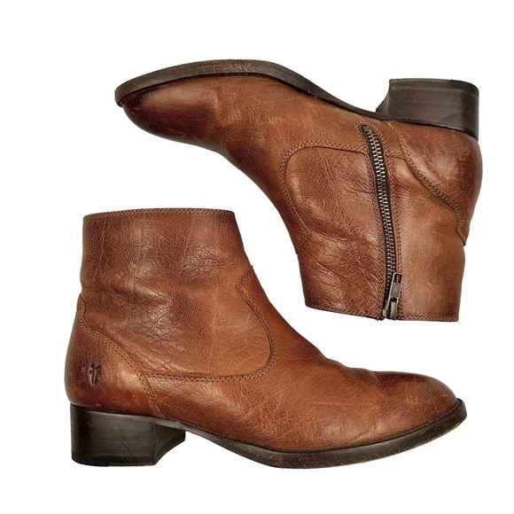 FRYE Brooke Short Inside Zip Ankle Bootie - Picture 12 of 13
